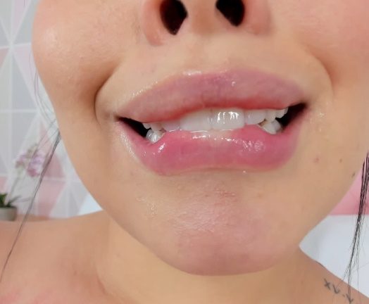 Rndm sultry and hot 08