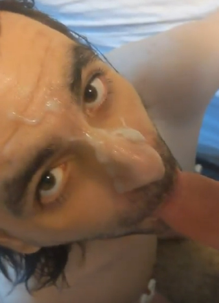 expose me hard  Webslut Blake Hil from Grand Rapids Michigan