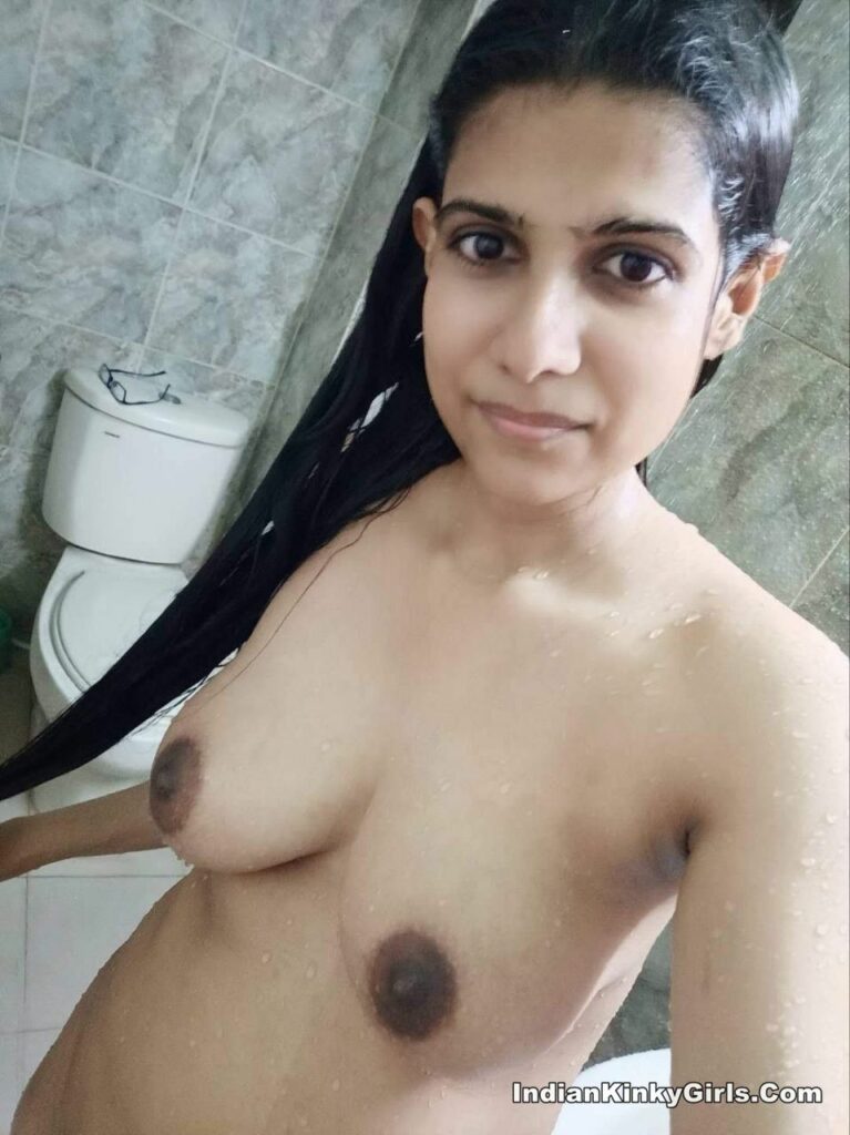 Horny Indian Girl Taking Hot Nude Selfies