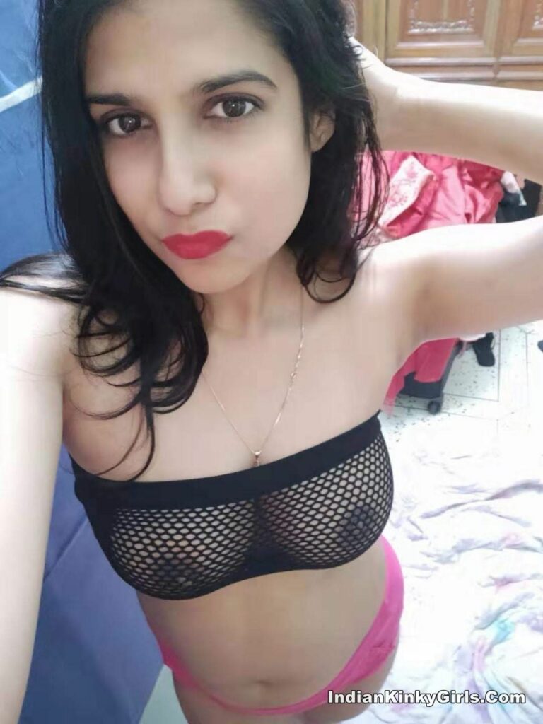 Horny Indian Girl Taking Hot Nude Selfies