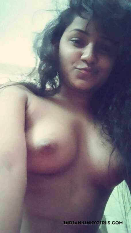 Indian College Girl Nude Show Her Tight Boobs