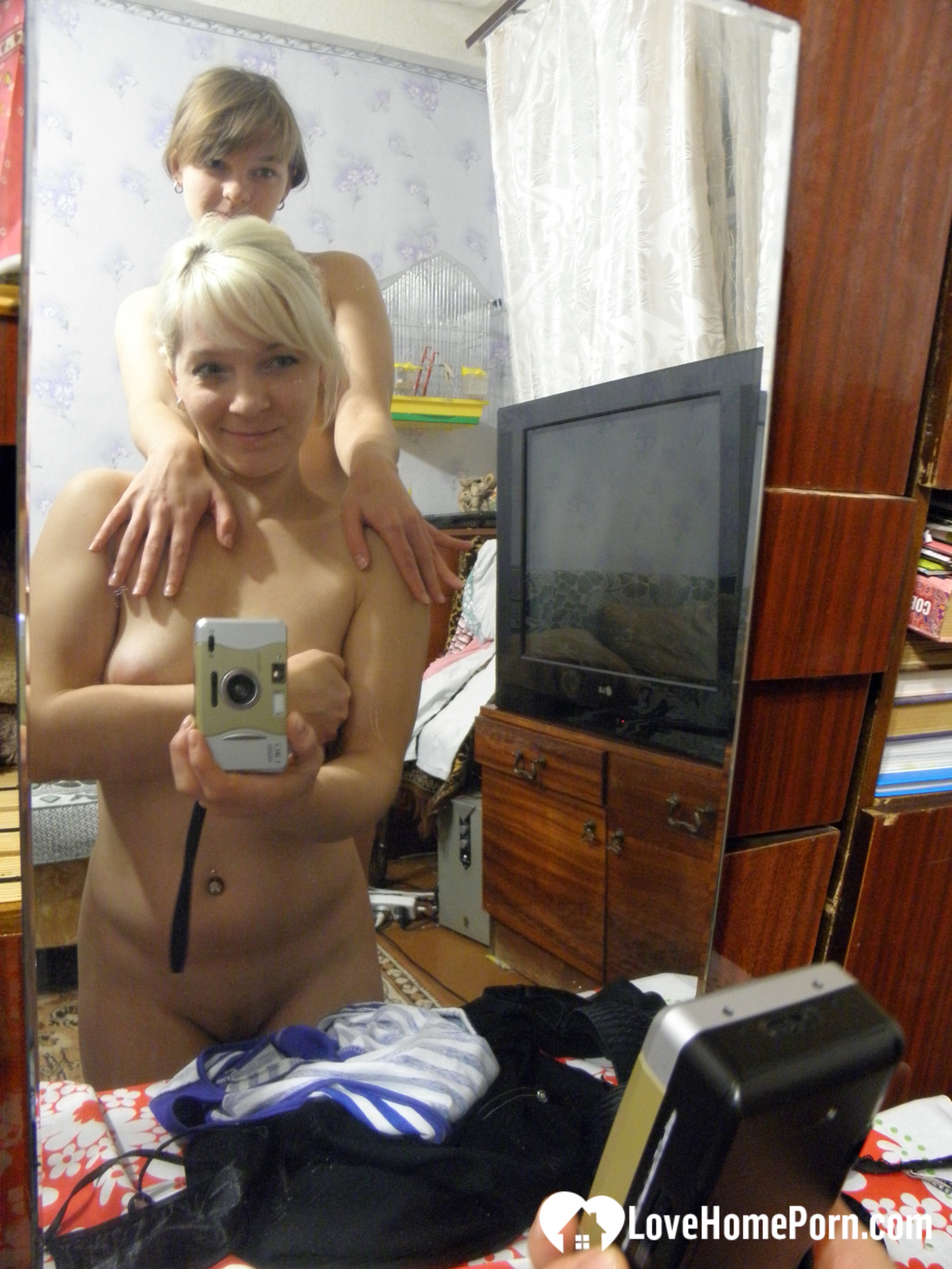 Having a lesbian session with my best friend