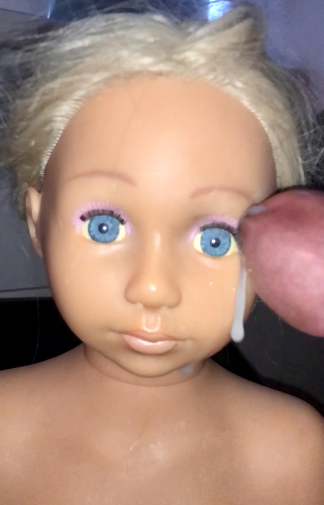 Smelly Hairdresser doll part 2  precum and cumshot
