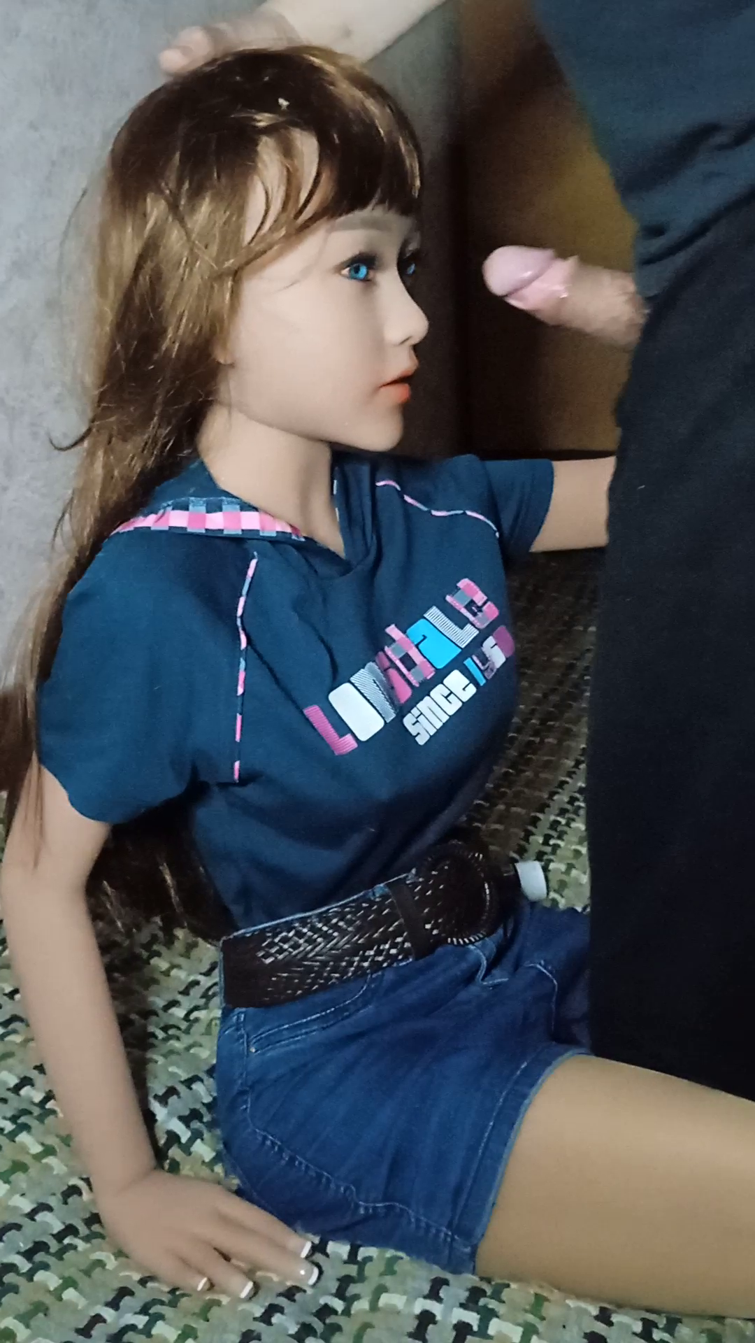 Lovely student did BJ to the new lecturer (some GIFs)