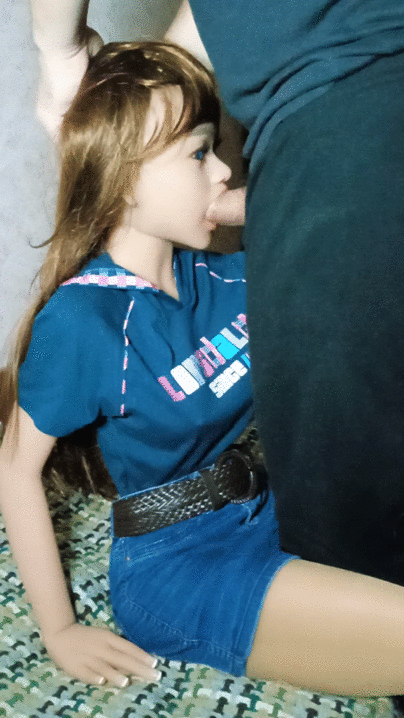 Lovely student did BJ to the new lecturer (some GIFs)