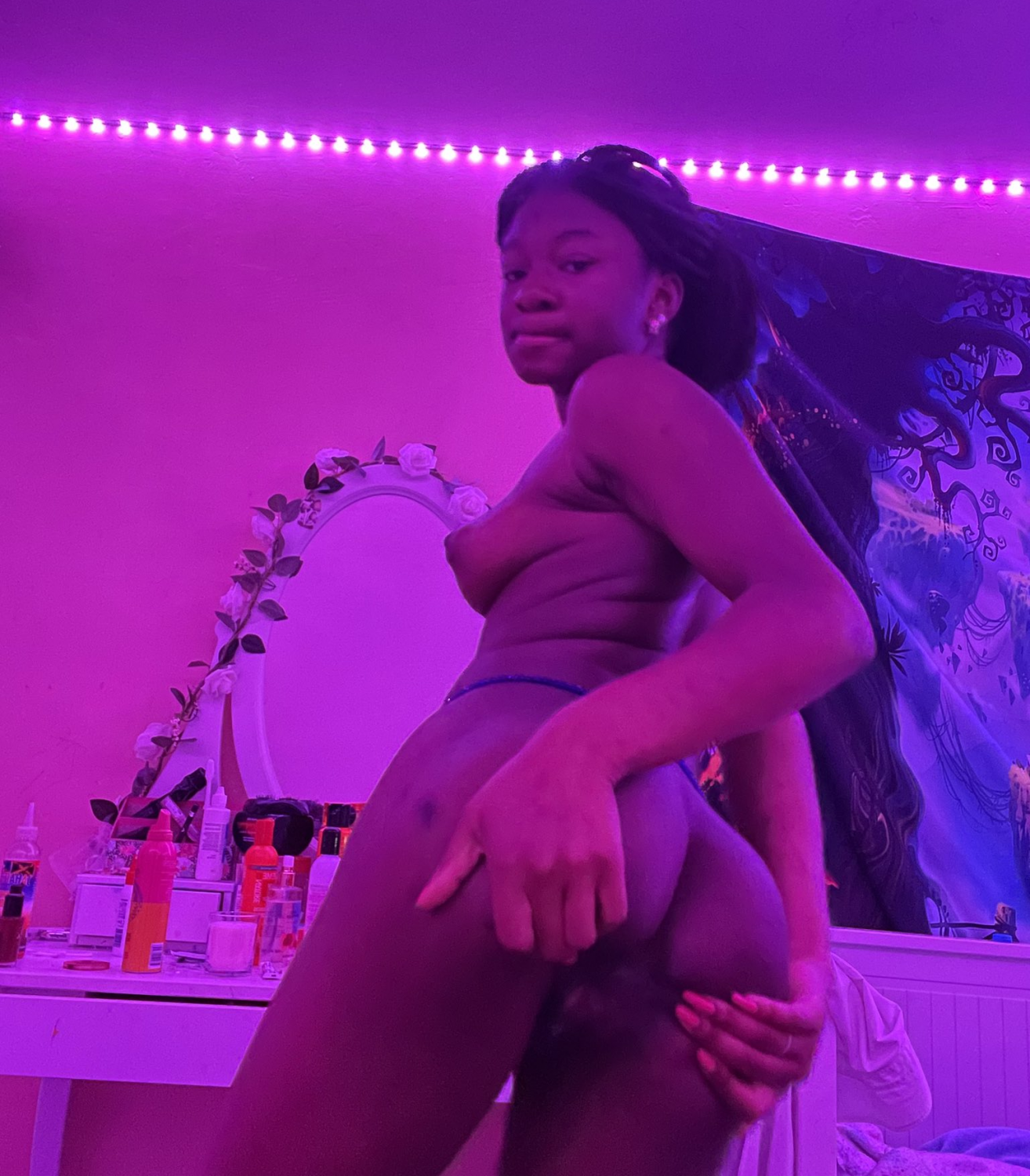 18 yo jasmine nigerian