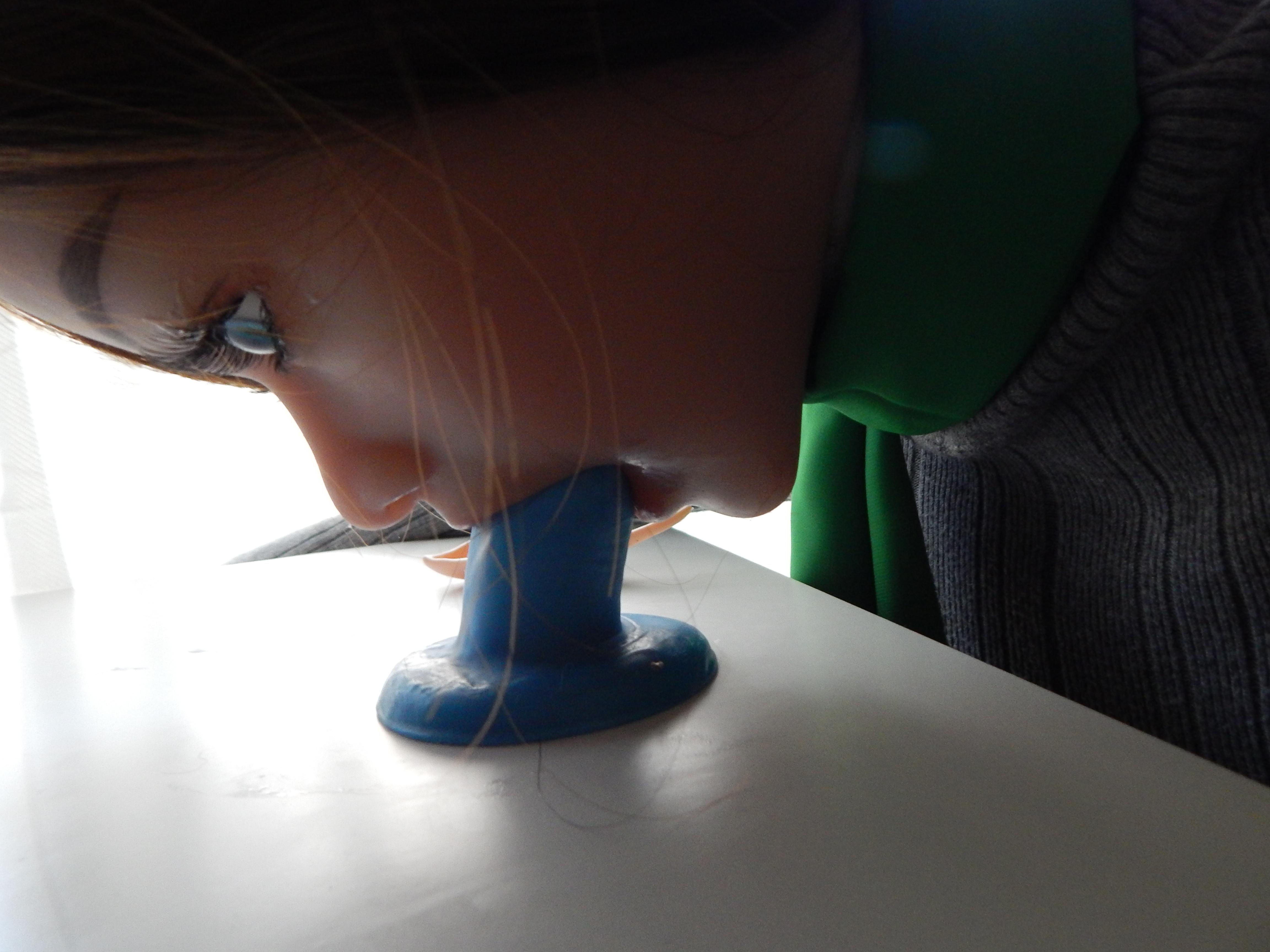 Elf girl is training to do BJ.