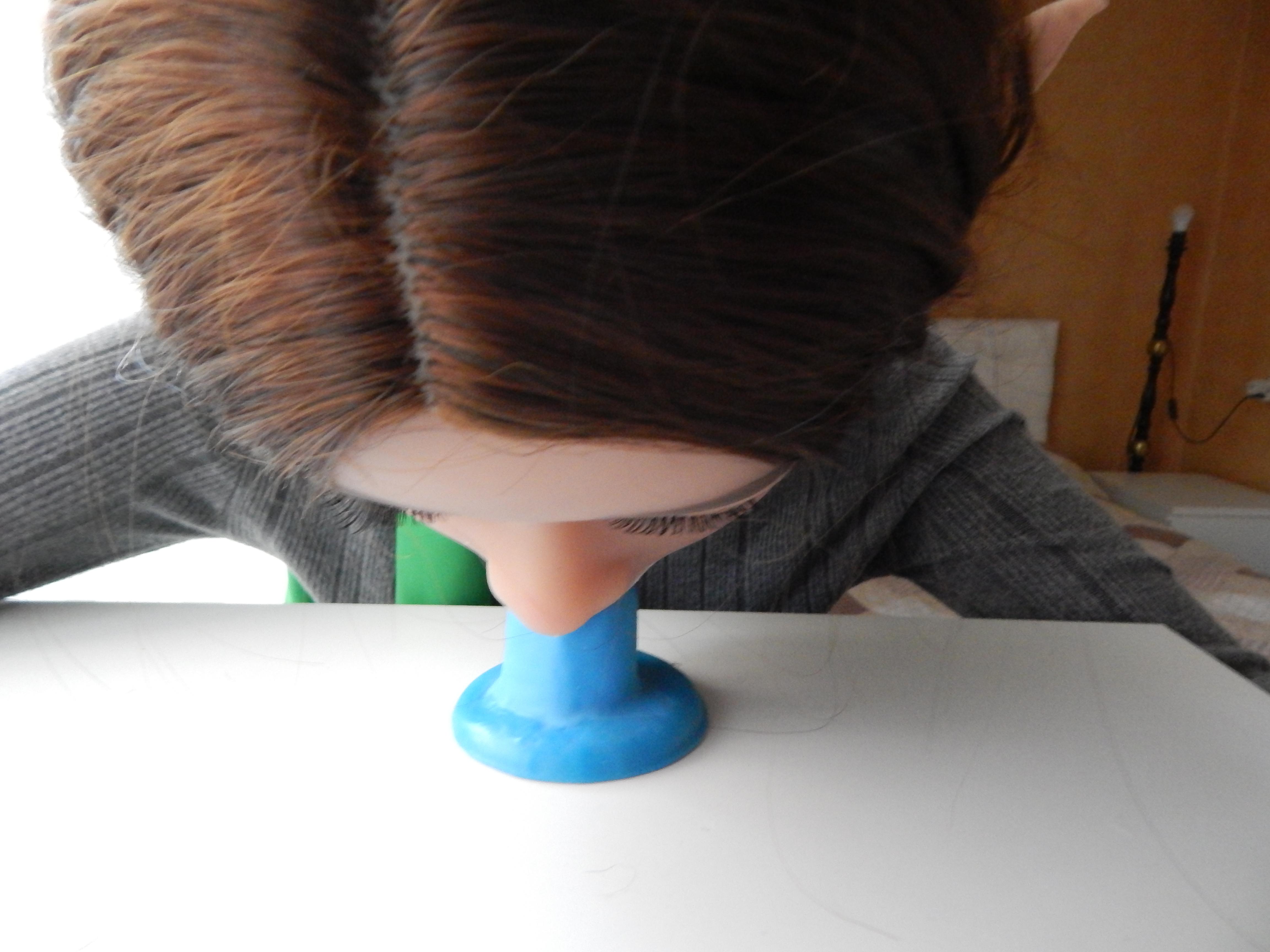 Elf girl is training to do BJ.