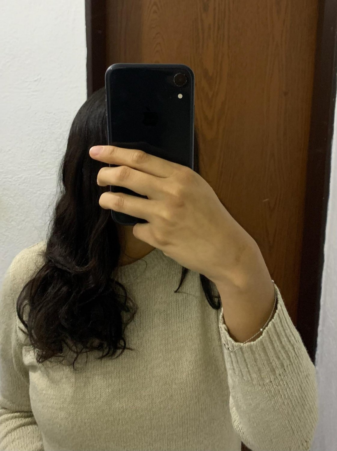 Gorgeous Busty Babe Nude Selfies