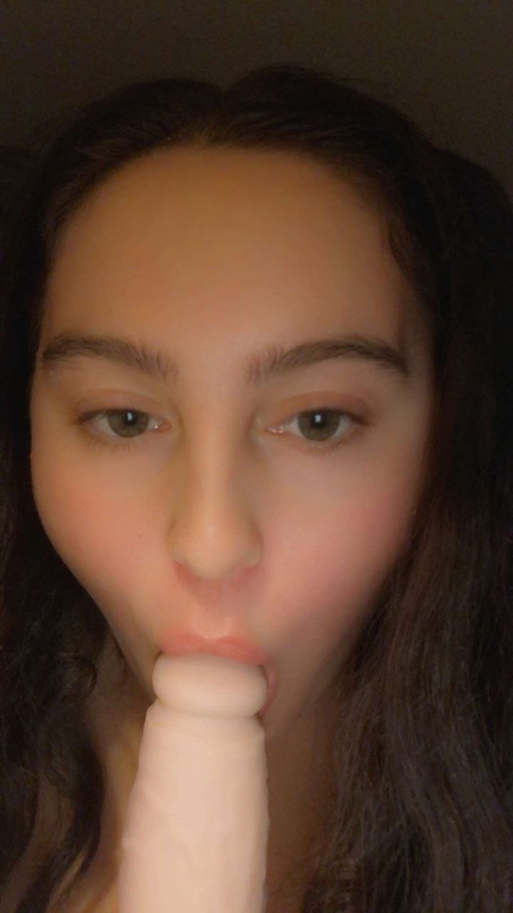 Webslut whore Hannah