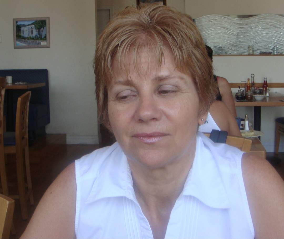 DANIELLE LOVES TO FUCK