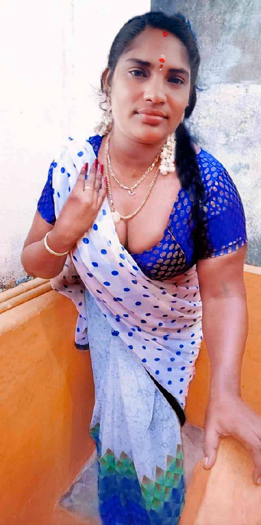 Indian aunty