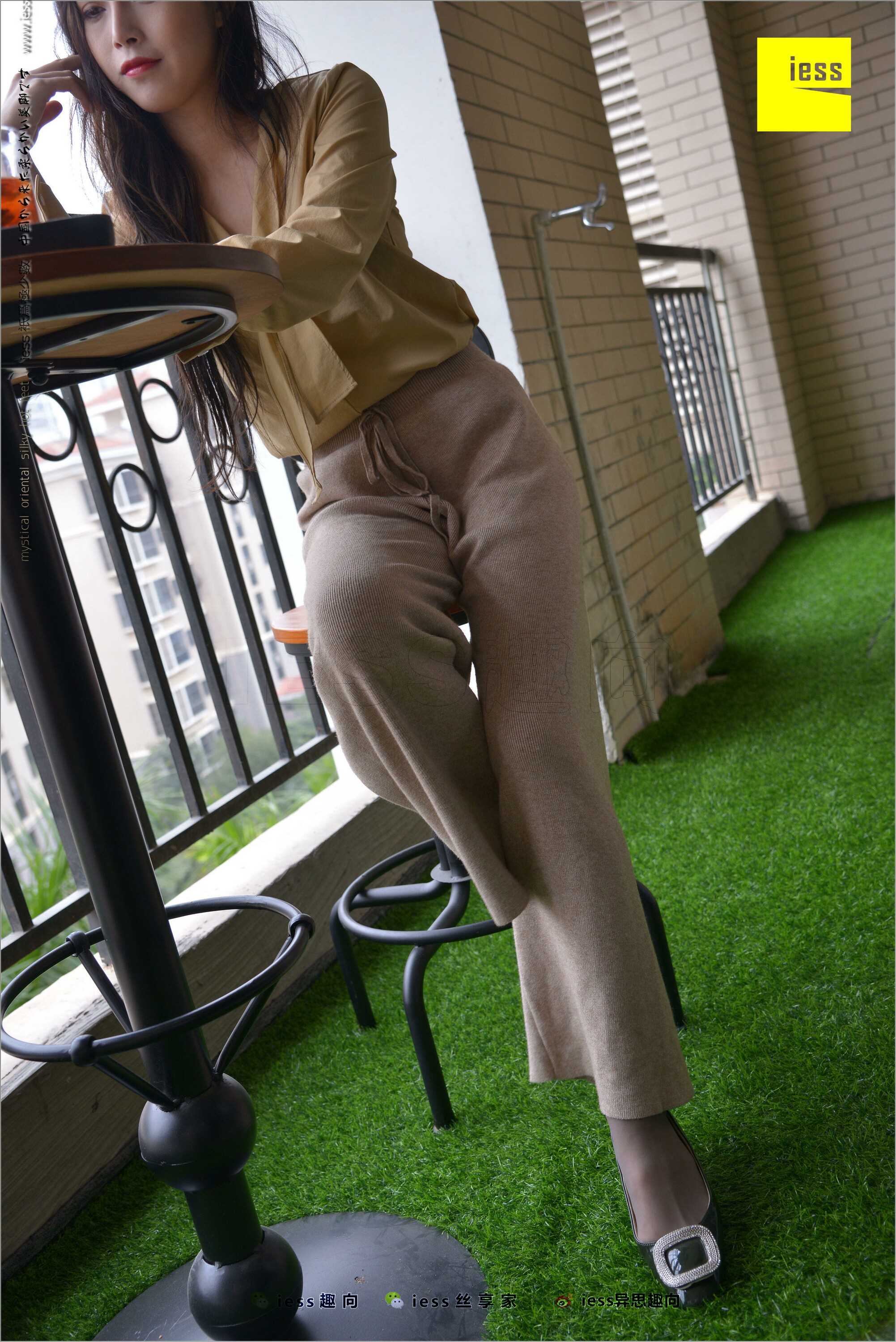 China Beauty Legs and feet 495