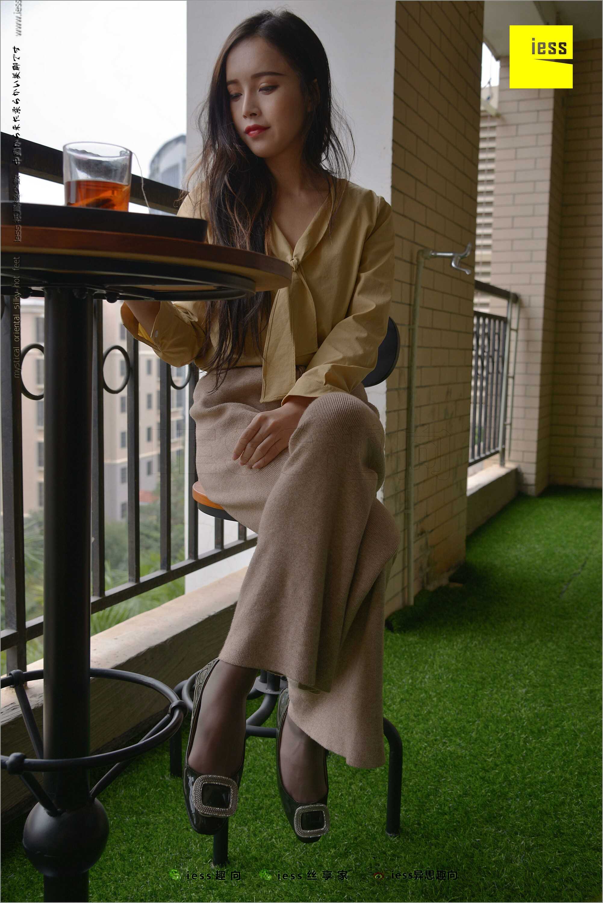 China Beauty Legs and feet 495