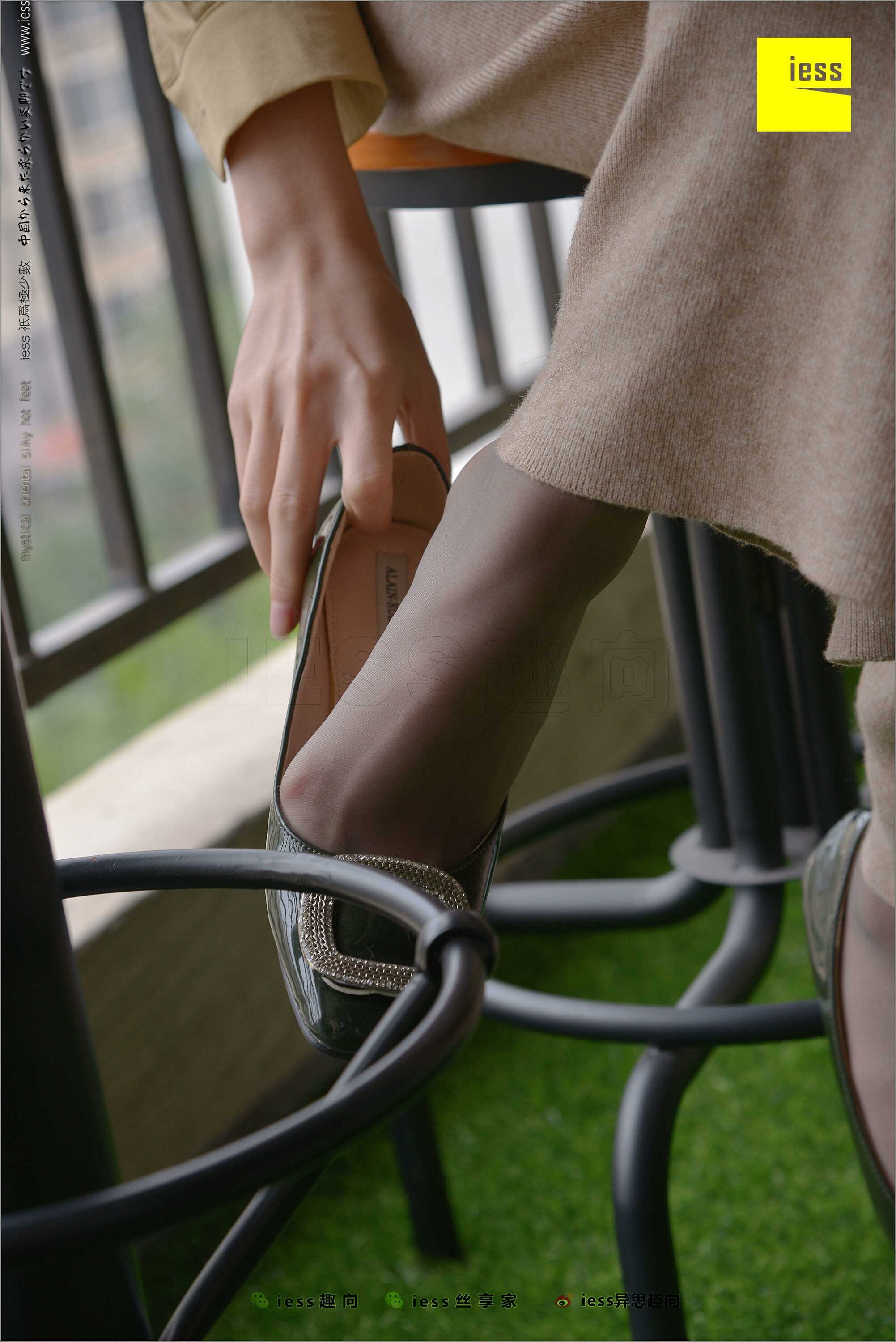 China Beauty Legs and feet 495