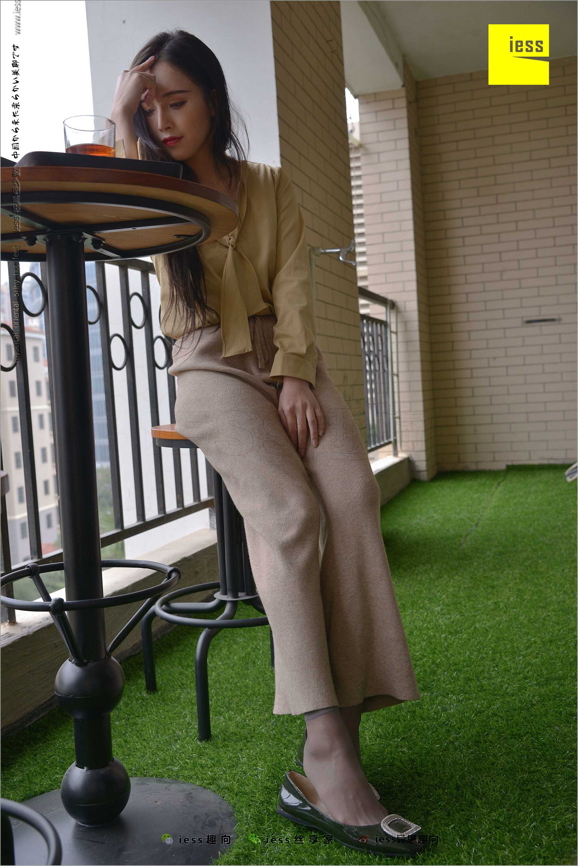 China Beauty Legs and feet 495