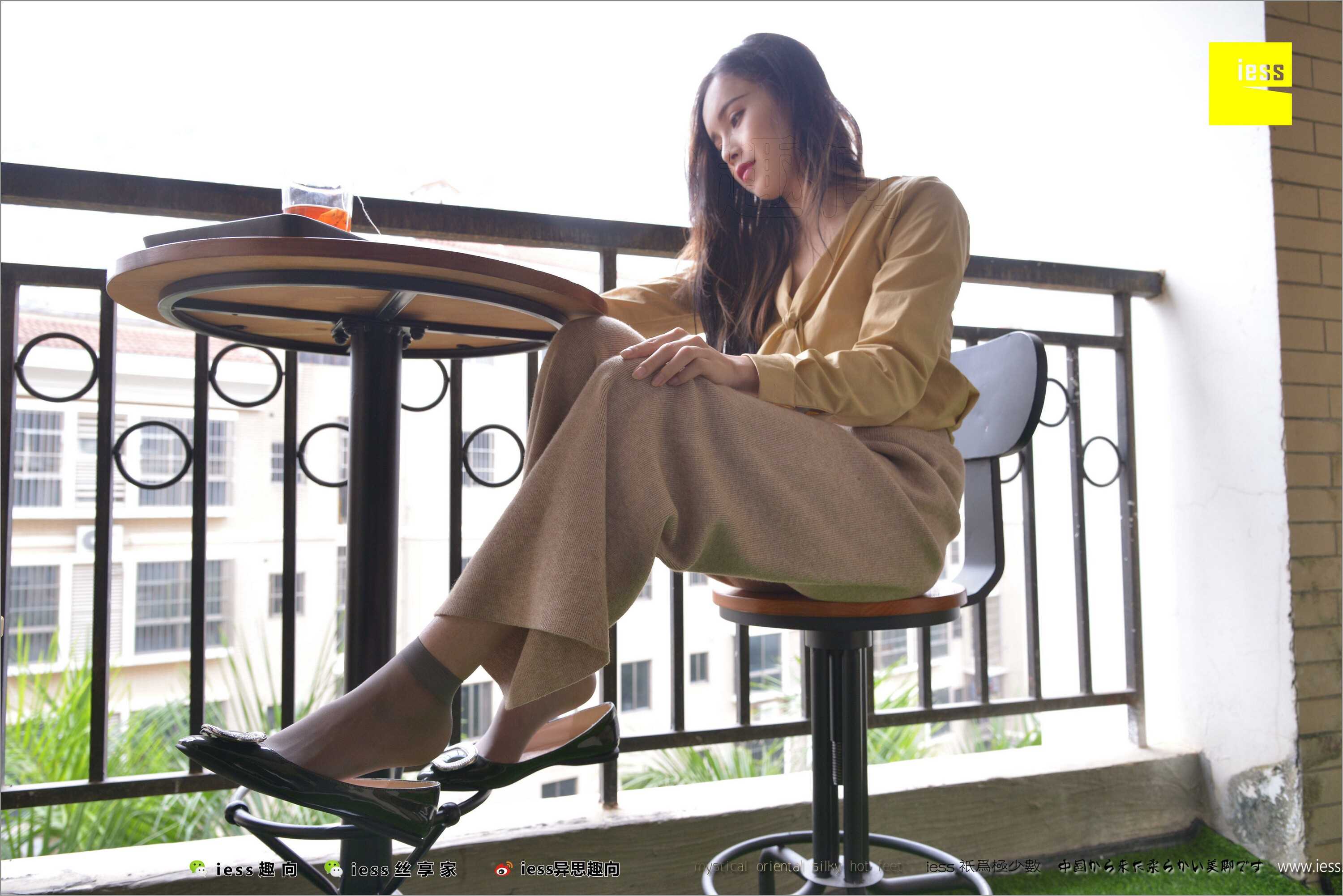 China Beauty Legs and feet 495