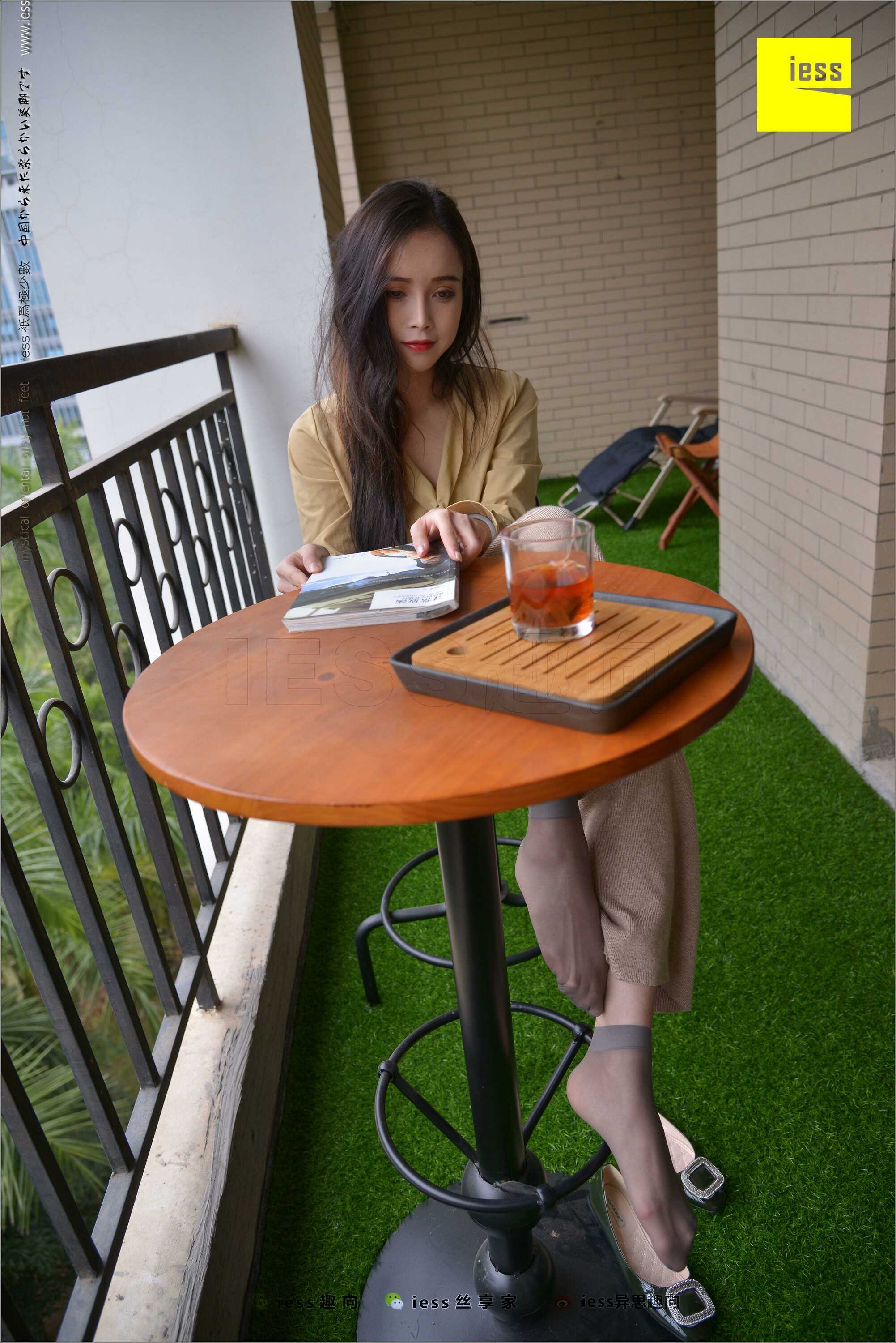 China Beauty Legs and feet 495