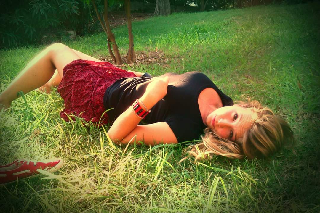 I saw her naked, could't film but Roxane is stuck in my head