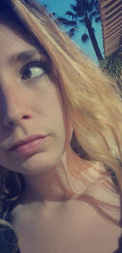 I saw her naked, could't film but Roxane is stuck in my head