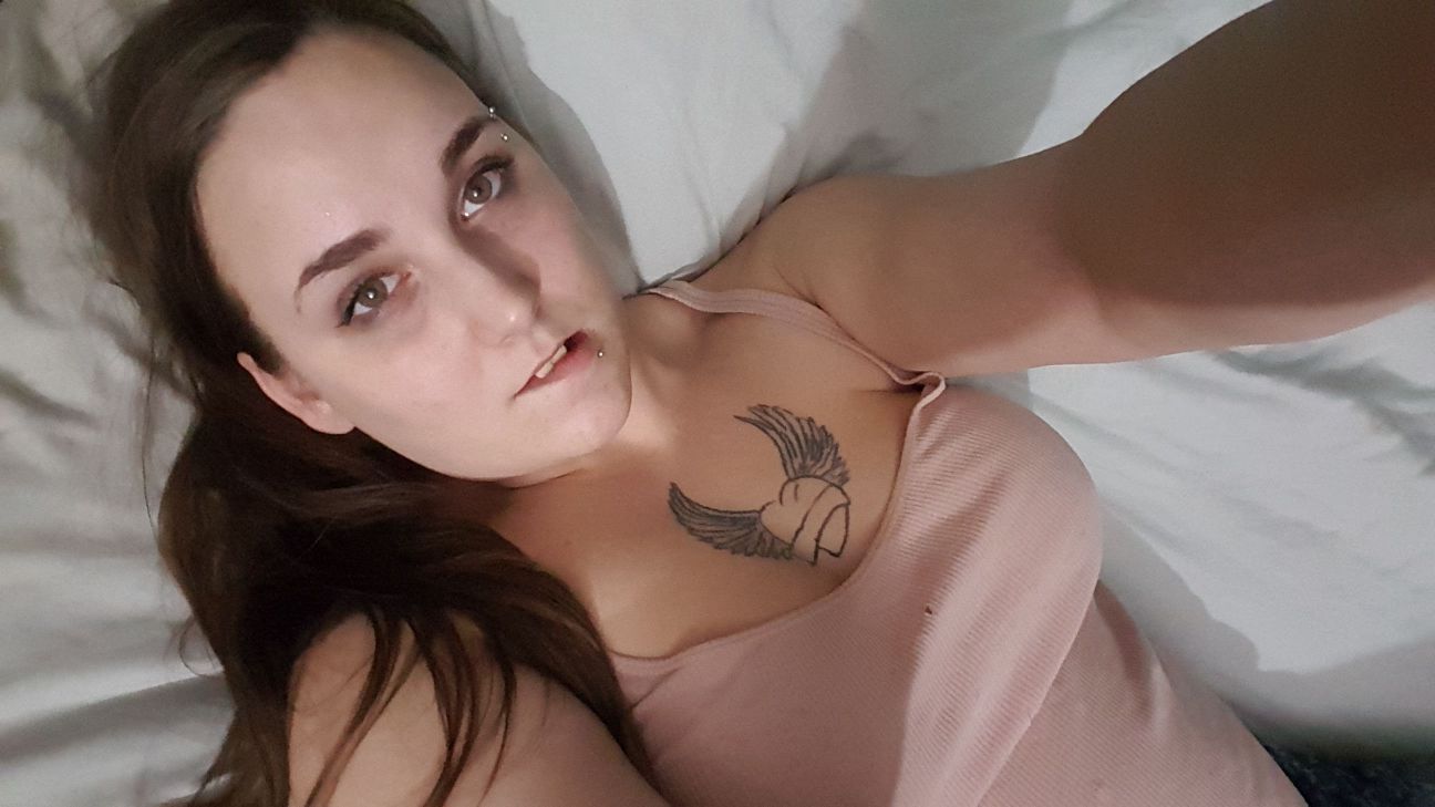 Obedient cheating Slut Kasey from Canada exposed (31 pictures) - Shooshtime