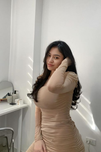 looking makes it hot