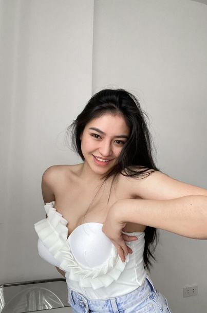 looking makes it hot