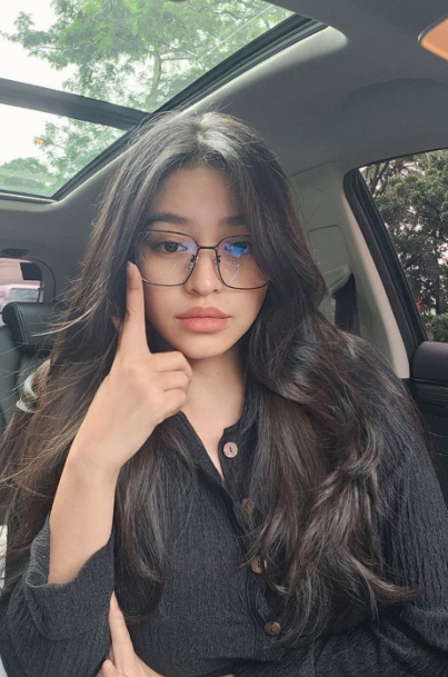 looking makes it hot