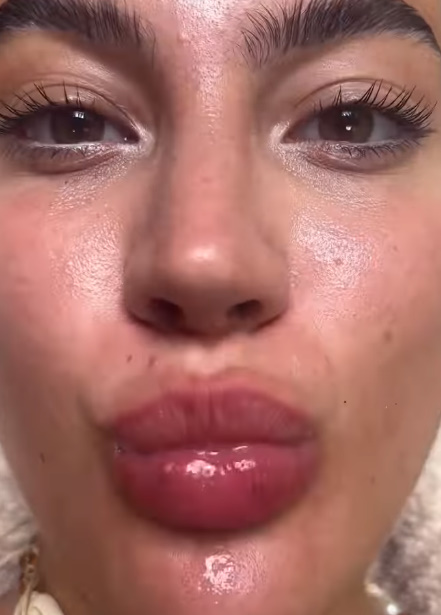 looking makes it hot