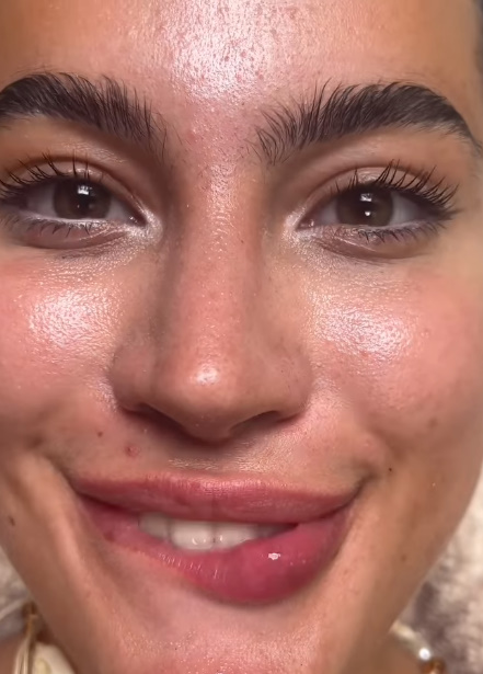 looking makes it hot