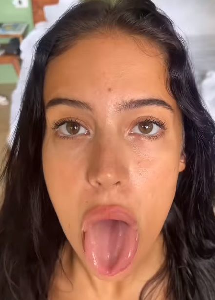 looking makes it hot