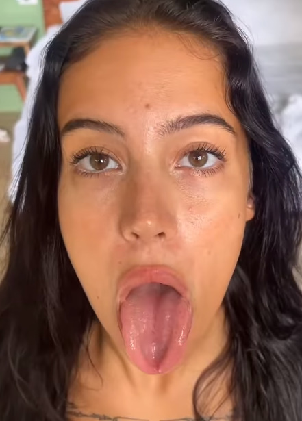 looking makes it hot