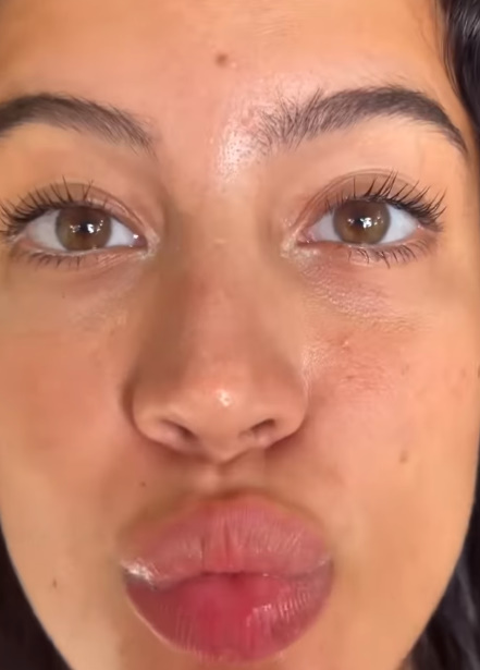 looking makes it hot