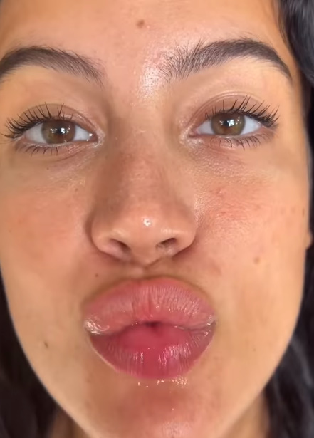 looking makes it hot