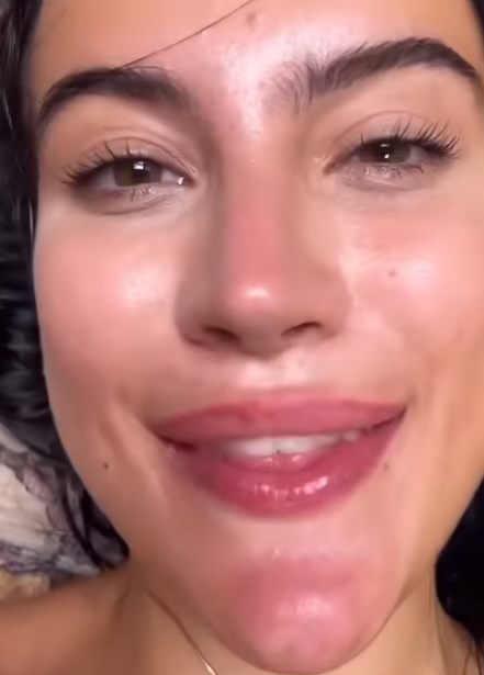 looking makes it hot