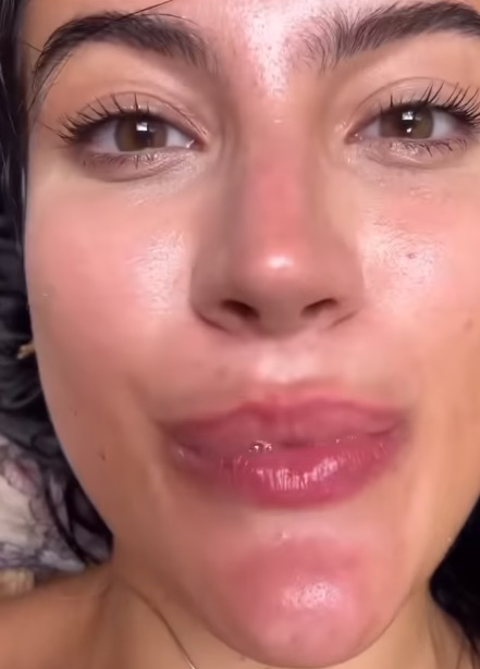 looking makes it hot