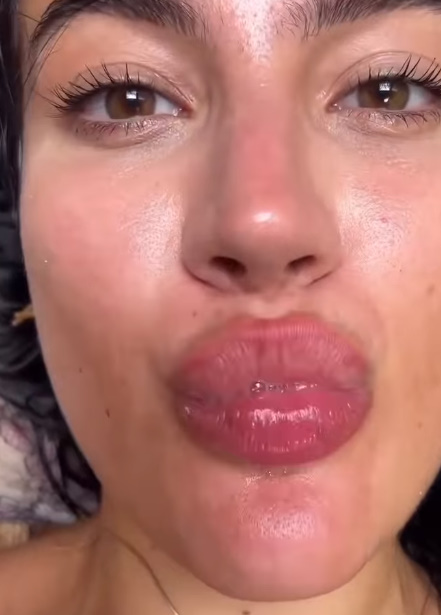 looking makes it hot