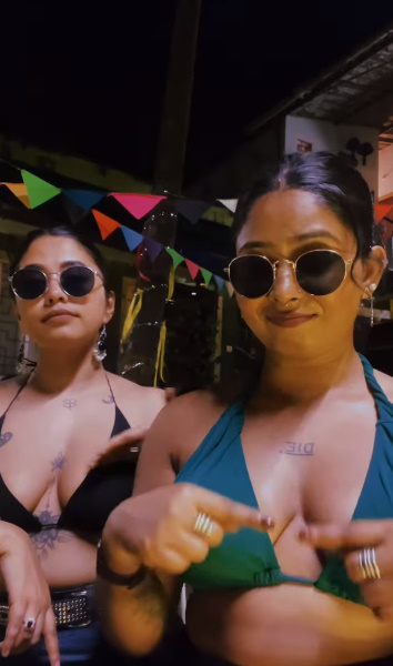 looking makes it hot_1