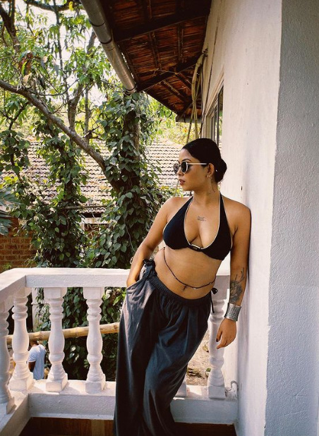 looking makes it hot_1