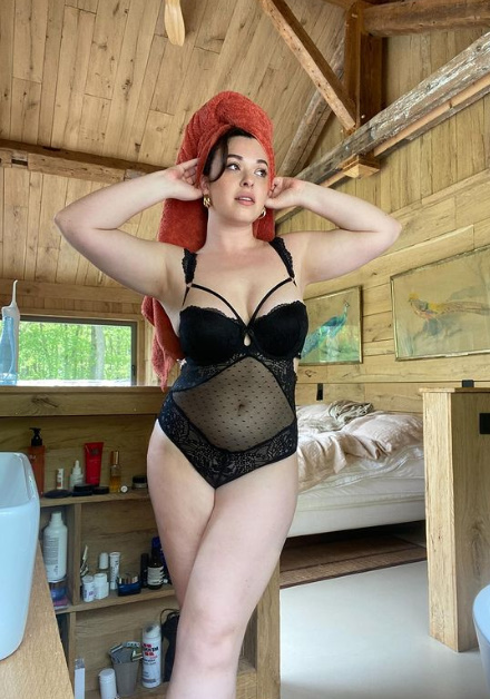 looking makes it hot_1