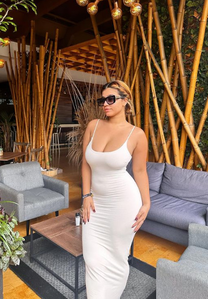 looking makes it hot_2