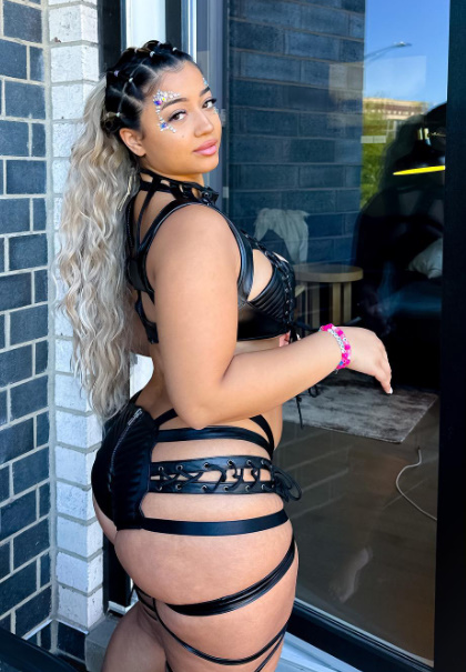 looking makes it hot_2