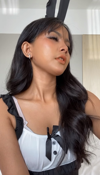 looking makes it hot_2