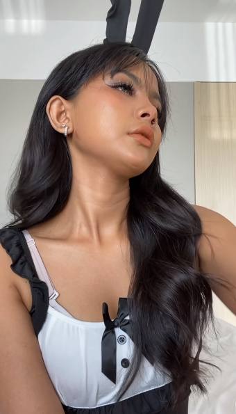 looking makes it hot_2