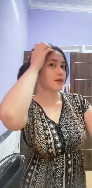 looking makes it hot_2