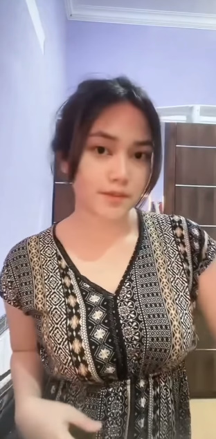 looking makes it hot_2