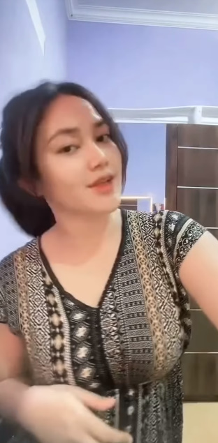 looking makes it hot_2