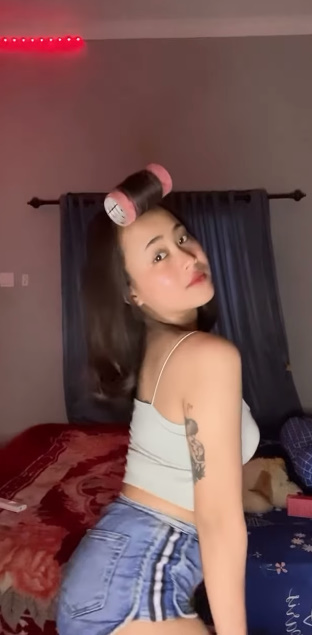 looking makes it hot_2