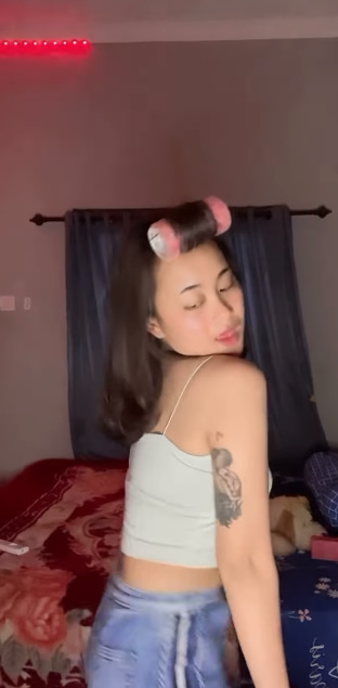 looking makes it hot_2