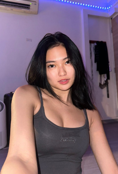 looking makes it hot_10